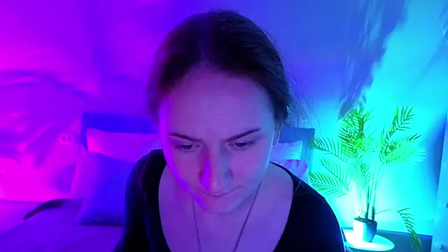 L1ittle kitty  online show from 15, 6, 2026