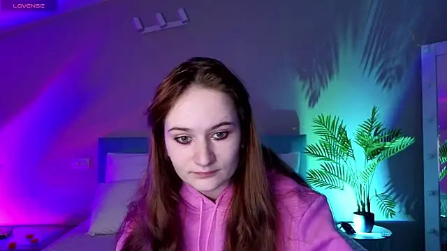 L1ittle kitty  online show from 4, 5, 2026
