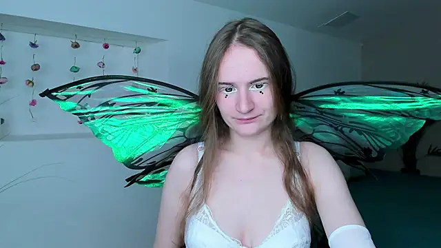 Snapshot of L1ittle_kitty_ chatting on 15, 11, 2025 L1ittle kitty online show from 15, 11, 2025