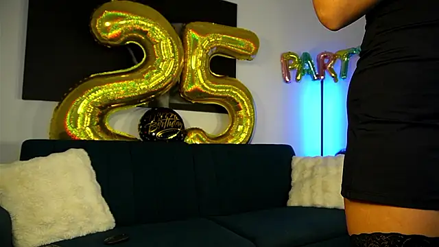 izzy belle online show from 11, 3, 2026