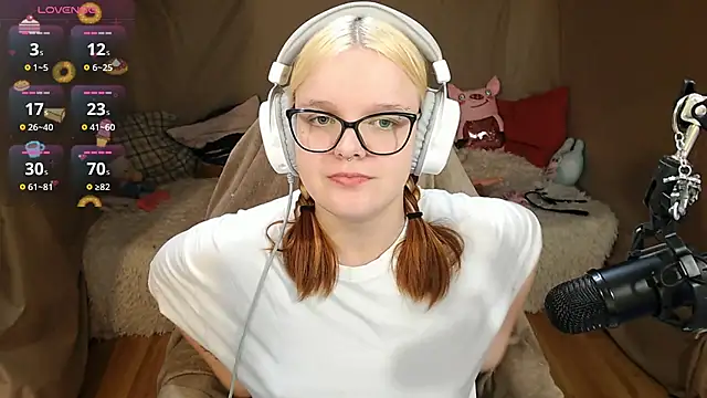 DivaMarisa online show from 23, 11, 2025