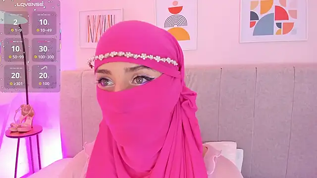 Snapshot of rawiya chatting on 17, 11, 2025 rawiya online show from 17, 11, 2025