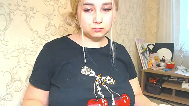 DolphinDreams online show from 25, 4, 2026