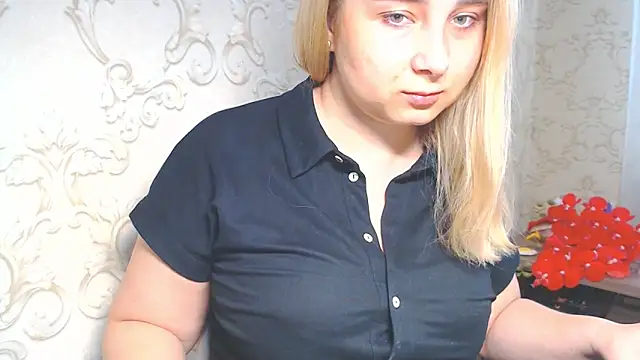 DolphinDreams online show from 17, 6, 2026