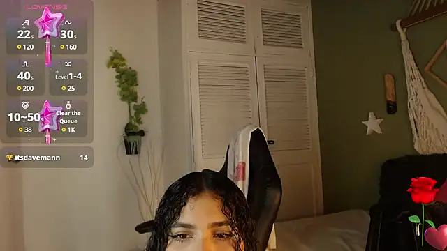 ashly collin9 online show from 5, 3, 2025