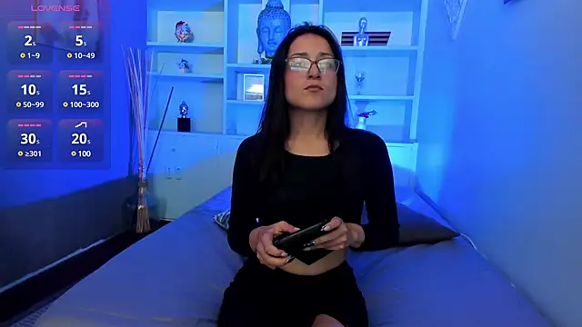 Lucy Williiams online show from 27, 2, 2025