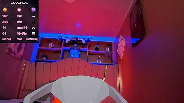 Lucy Williiams online show from 15, 10, 2025