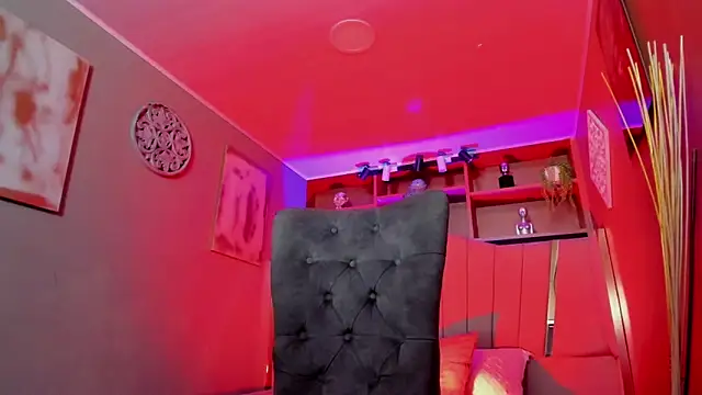 Lucy Williiams online show from 29, 11, 2025