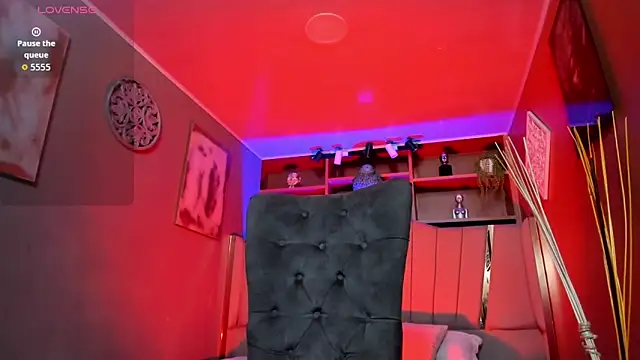 Lucy Williiams online show from 13, 11, 2025