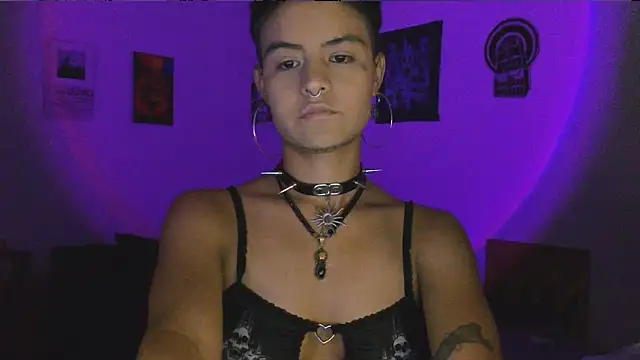 Snapshot of alex_one888 chatting on 7, 7, 2026 alex one888 online show from 7, 7, 2026