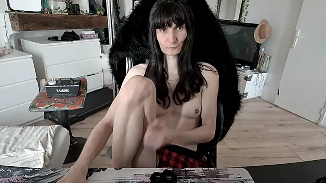 CeriseLapine online show from 13, 10, 2025