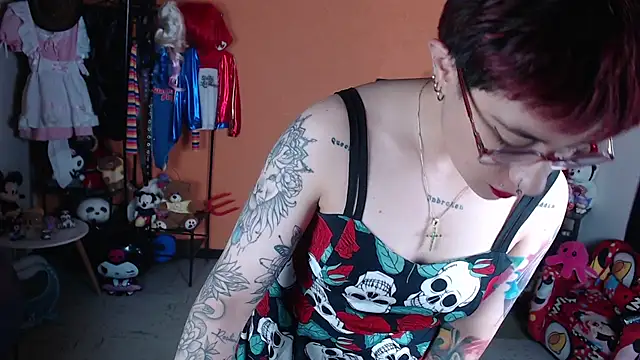 Snapshot of MissMiia2 chatting on 3, 6, 2026 MissMiia2 online show from 3, 6, 2026