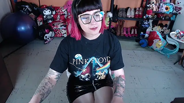 MissMiia2 online show from 29, 10, 2025