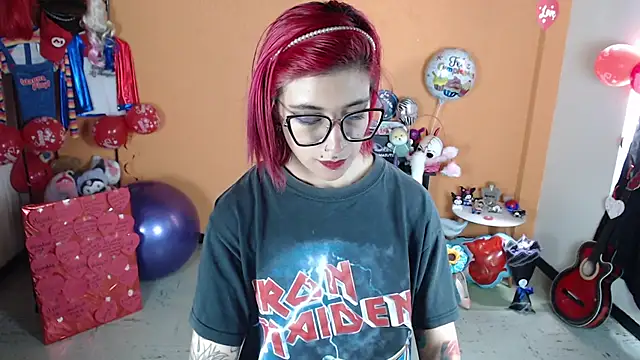Snapshot of MissMiia2 chatting on 13, 3, 2025 MissMiia2 online show from 13, 3, 2025