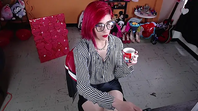 Snapshot of MissMiia2 chatting on 2, 3, 2025 MissMiia2 online show from 2, 3, 2025