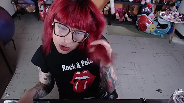 MissMiia2 online show from 11, 2, 2026