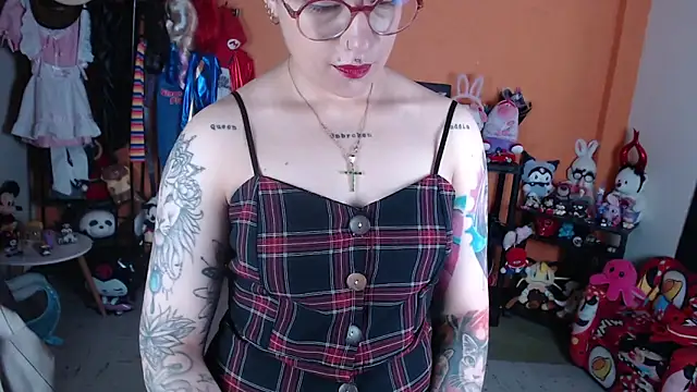 MissMiia2 online show from 15, 6, 2026