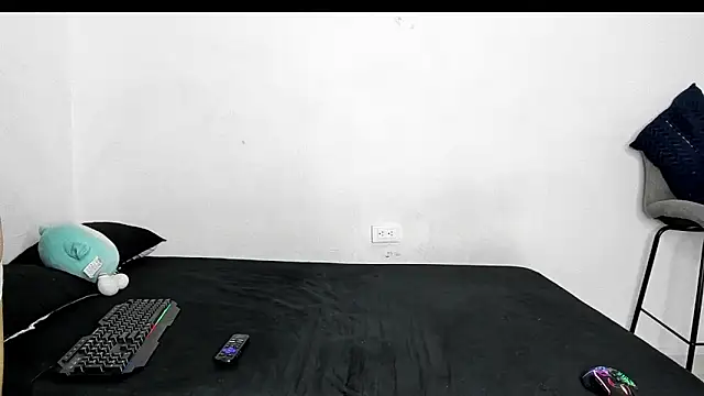 Snapshot of evanscollins chatting on 18, 3, 2026 evanscollins online show from 18, 3, 2026