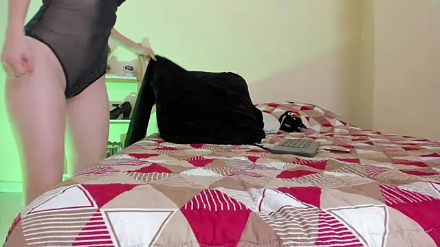 skinny and boyfriend online show from 4, 2, 2025