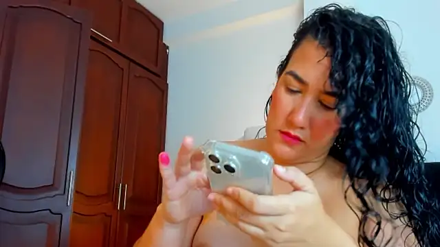 kathyajhonss online show from 16, 4, 2026