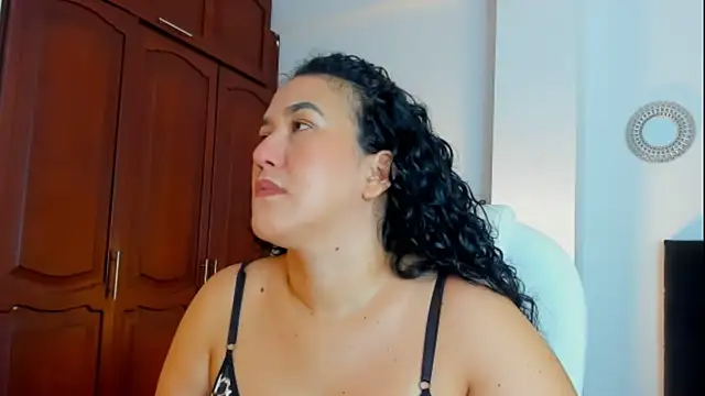 kathyajhonss online show from 6, 11, 2025