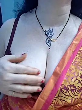 Snapshot of Raja_Ranii chatting on 6, 2, 2026 Raja Ranii online show from 6, 2, 2026