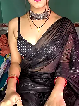 Diamond queeen online show from 18, 1, 2025