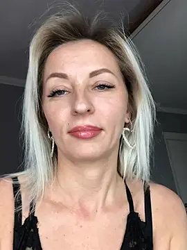 Snapshot of Diamond_Bunny_ chatting on 18, 3, 2025 Diamond Bunny online show from 18, 3, 2025