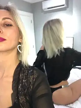 Snapshot of Diamond_Bunny_ chatting on 21, 2, 2025 Diamond Bunny online show from 21, 2, 2025