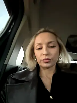 Diamond Bunny  online show from 7, 1, 2026