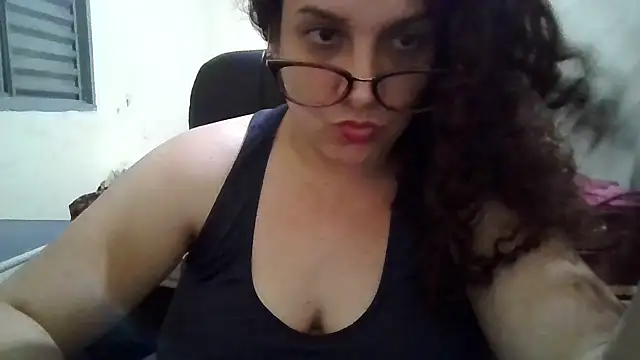 Snapshot of litha_luna chatting on 19, 1, 2025 litha luna online show from 19, 1, 2025