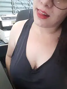 Snapshot of litha_luna chatting on 9, 12, 2024 litha luna online show from 9, 12, 2024