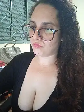 Snapshot of litha_luna chatting on 3, 12, 2024 litha luna online show from 3, 12, 2024