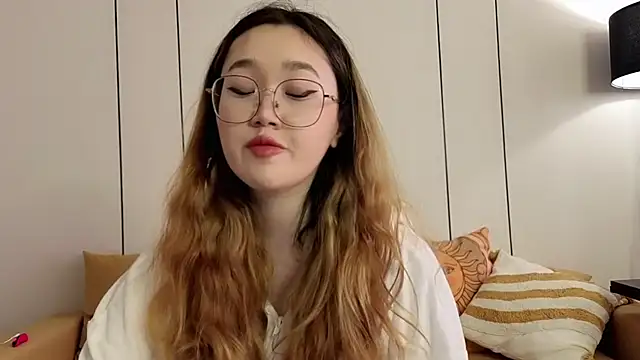 Jennatyan online show from 17, 4, 2026