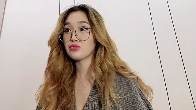 Jennatyan online show from 7, 1, 2026