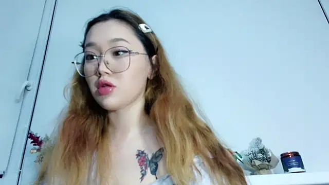 Jennatyan online show from 25, 11, 2025