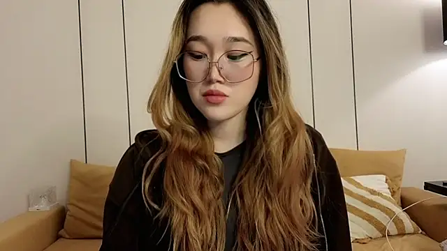 Jennatyan online show from 12, 3, 2026