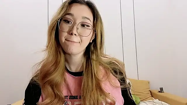 Jennatyan online show from 12, 1, 2026