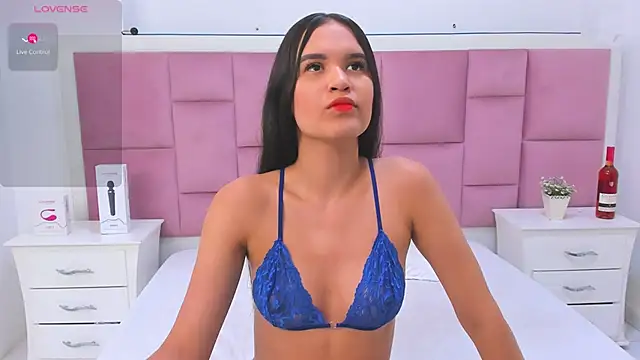 Snapshot of kaily_sweet1 chatting on 12, 10, 2025 kaily sweet1 online show from 12, 10, 2025