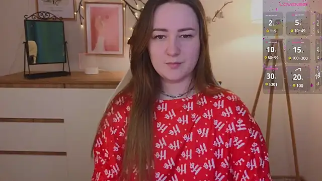 Snapshot of Emma_B1uem chatting on 17, 12, 2024 Emma B1uem online show from 17, 12, 2024