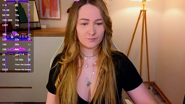 Snapshot of Emma_B1uem chatting on 12, 3, 2025 Emma B1uem online show from 12, 3, 2025