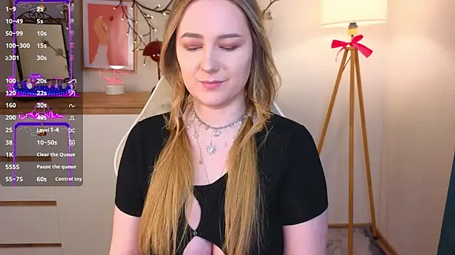 Snapshot of Emma_B1uem chatting on 28, 1, 2025 Emma B1uem online show from 28, 1, 2025