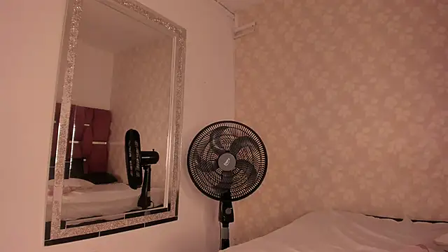 Zella Brown online show from 15, 1, 2025