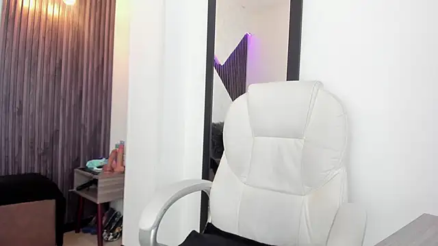 laurin clauz  online show from 20, 9, 2025