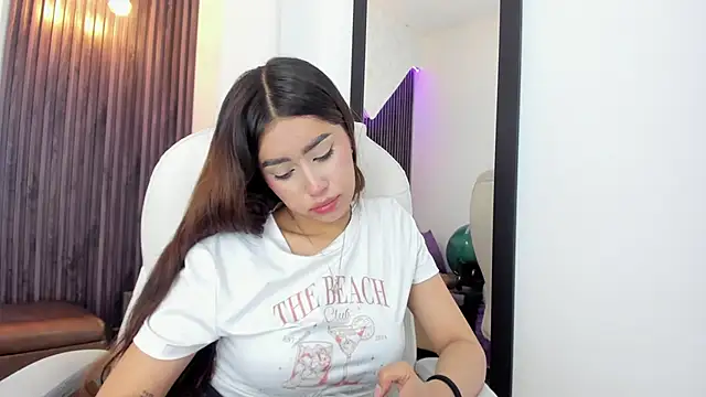laurin clauz  online show from 23, 9, 2025