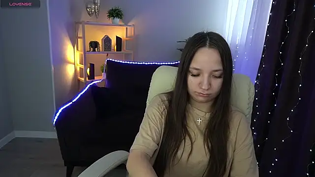 ElysLunar online show from 9, 1, 2025