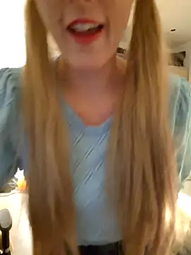 Snapshot of Hexe12346 chatting on 22, 10, 2025 Hexe12346 online show from 22, 10, 2025