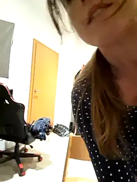 Snapshot of Hexe12346 chatting on 6, 3, 2025 Hexe12346 online show from 6, 3, 2025