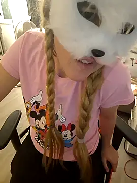 Hexe12346 online show from 1, 3, 2026