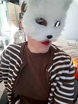 Hexe12346 online show from 4, 4, 2026